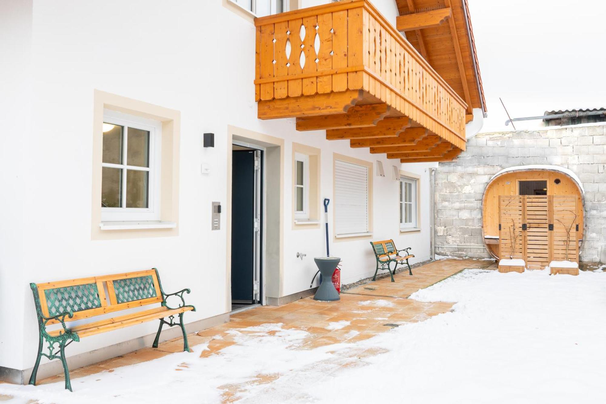 Liboria I Traumhafte Ferienwohnung In Aidling Am Riegsee Mit Atemberaubendem Blick Auf Die Majestaetische Zugspitze! Bagian luar foto